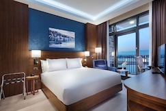 Hilton Garden Inn Izmir Bayrakli, Konak
